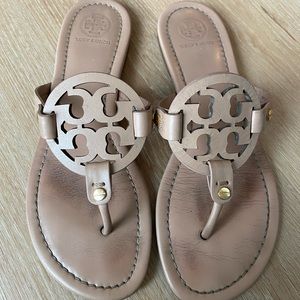 Tory Burch sandal size 7